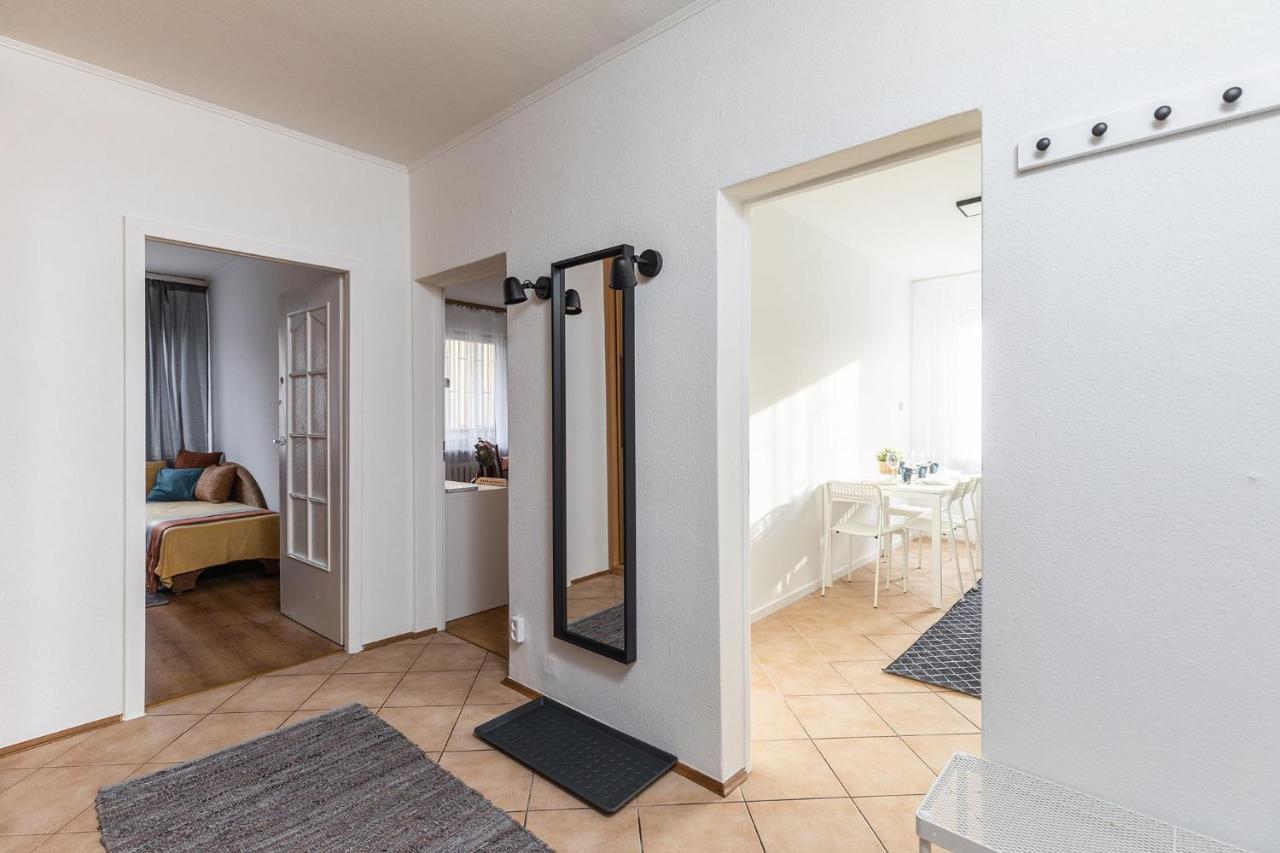 Room, Pirenejska 20 Cozy Rooms Warszawa Eksteriør bilde