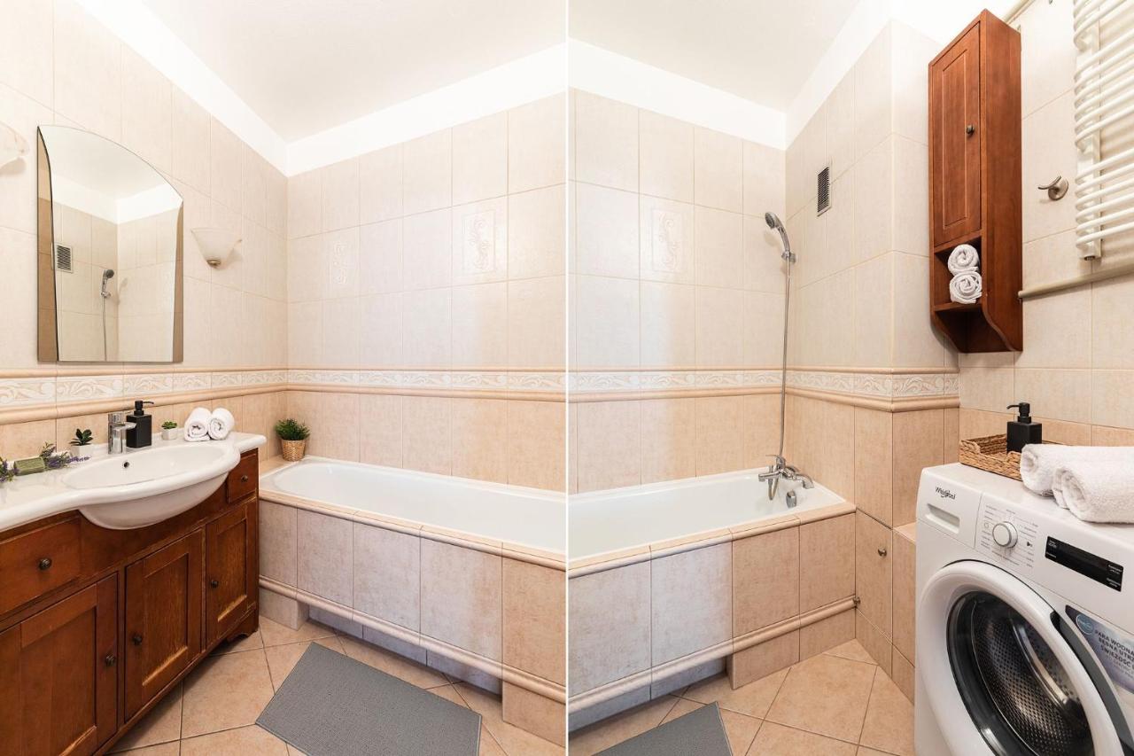 Room, Pirenejska 20 Cozy Rooms Warszawa Eksteriør bilde