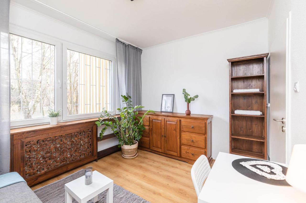 Room, Pirenejska 20 Cozy Rooms Warszawa Eksteriør bilde